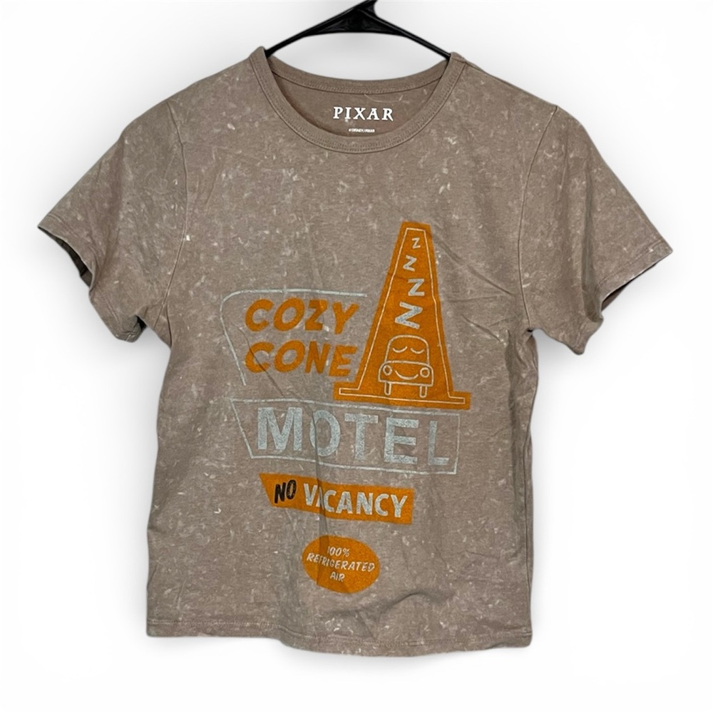 Pixar Cozy Cone Motel Cropped T-Shirt NWOT XS - Disney Cars